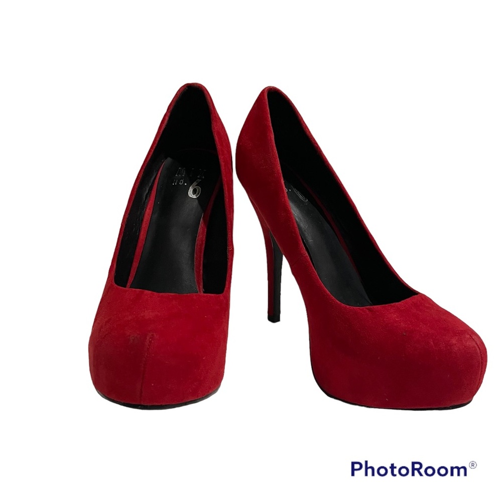 Mix No. 6 Red Suede 4 1/2-inch Platform Heels Size 6.5